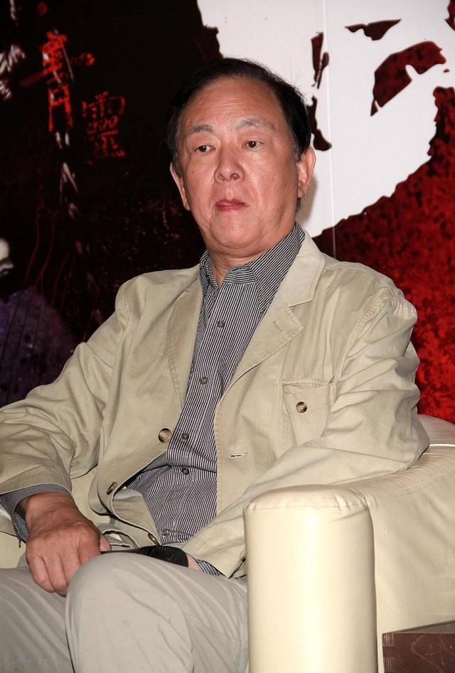 王馨平上节目提及77岁王羽近况父女大半年没见中风五年失智无好转