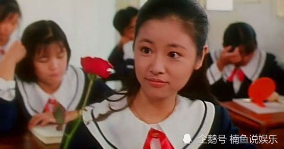 少女时期|当女星回到少女时期，钟丽缇好清纯，看到郭碧婷感叹：神仙颜值