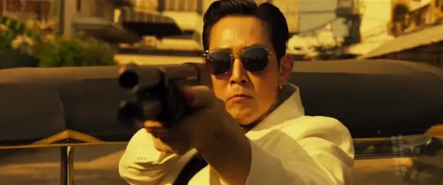 从邪恶中拯救我|票房强势碾压《釜山行2》，这部韩国新片太生猛