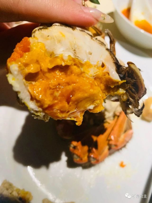秃黄油|花雕酒|馒头|鲜掉眉毛|蟹黄|河蟹