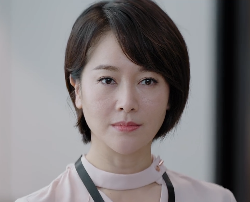 《平凡的荣耀》这个剧名的重点:不在于"荣耀",而在于"平凡".