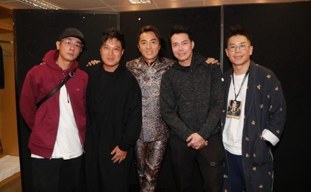 林晓峰|国内模范夫妻突然被曝婚变，男方发文默认18年婚姻结束，原因未公开