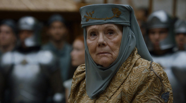 近年在《冰与火之歌:权力游戏》饰演「荆棘女王」奥莲娜雷德温闻名