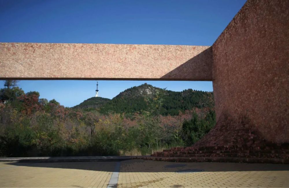 於慶成美術館的將天津薊州中上元古界國家地質公園的天然風光,通過