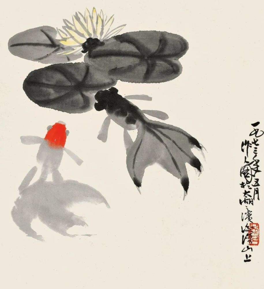艺术世界寥寥数笔写金鱼得益于他早年打下的造型能力和中国写意画的