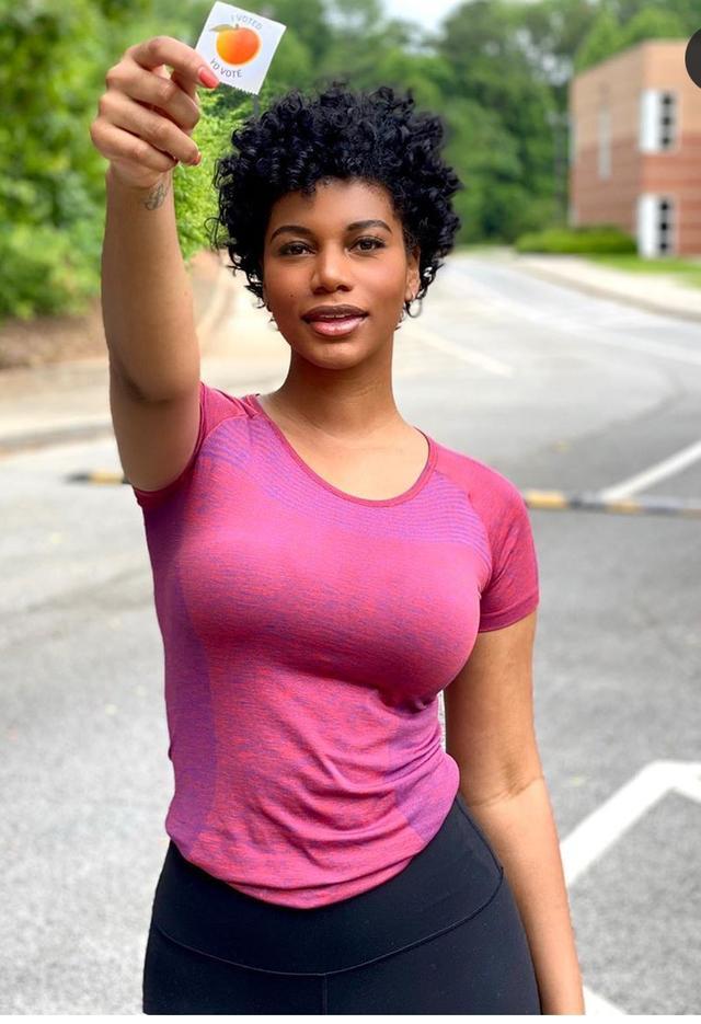 当然了,这些仅仅是疑似,目前还没有官方实锤豪斯和taylor rooks之间有