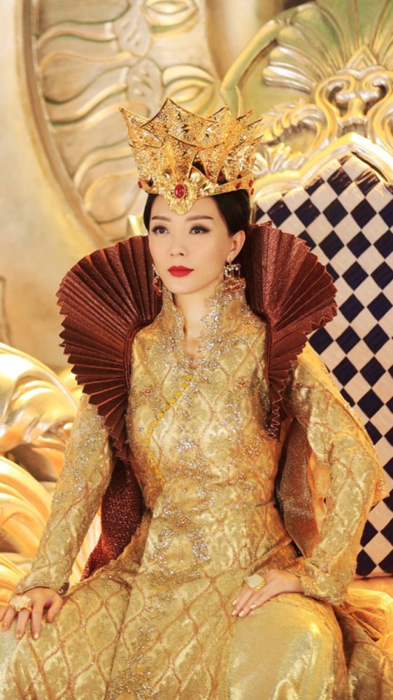 最美不过金色华服王丽坤陈数一高贵一霸气而她美腻了