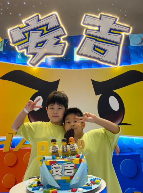 在这希望安吉能够成功减肥,和小鱼儿健康成长,如此幸福的一家四口可以