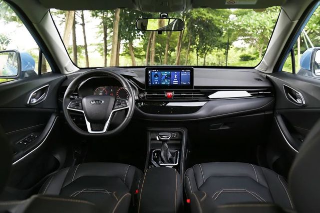 江淮嘉悦x4试驾:配acc 自动紧急制动,8.48万很划算