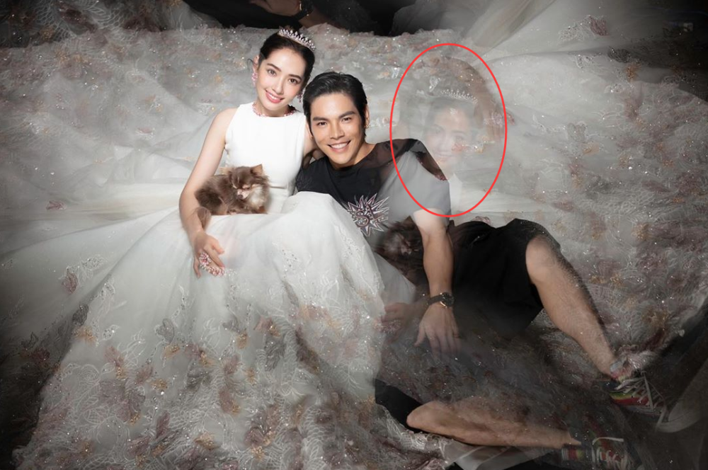 郭碧婷|向佐庆与郭碧婷结婚一周年，晒结婚照被质疑是P图，合影惊现第三张脸
