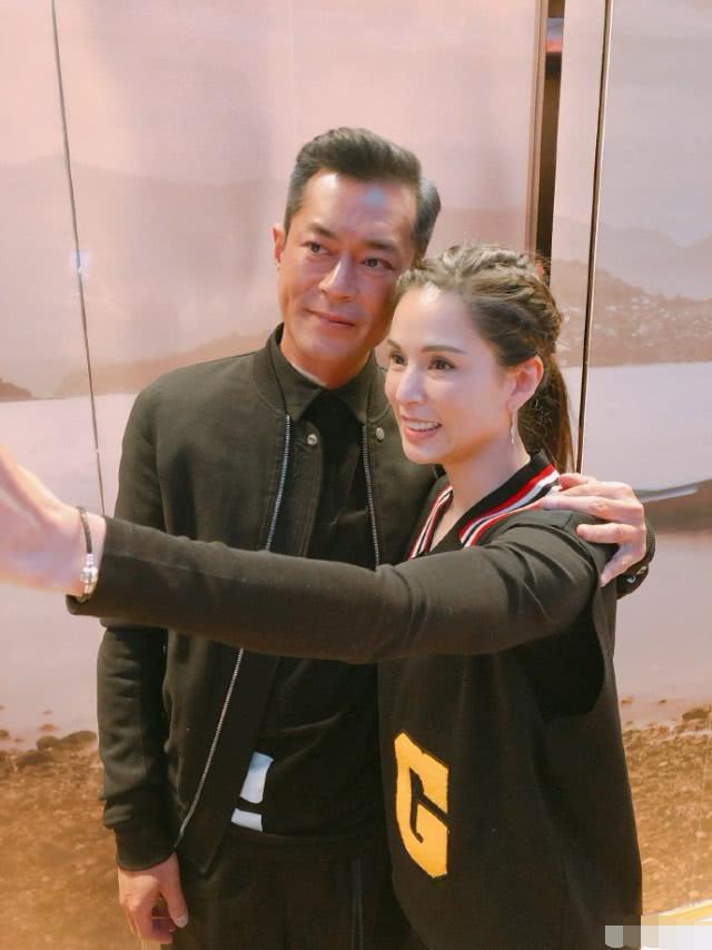 李若彤|54岁李若彤曝光不结婚的原因：从来不勉强自己，对婚姻绝不将就