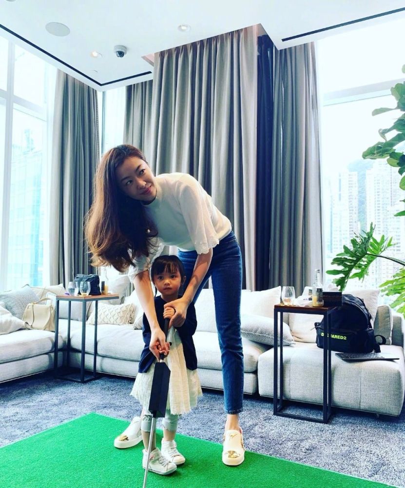 熊黛林|熊黛林晒郭可颂相伴时光获全网好评：已婚女人状态，就是婚姻的照妖镜