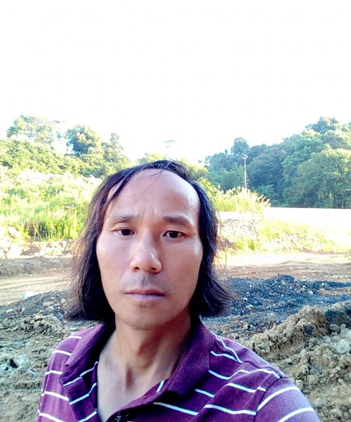 逆舟. 逆舟,本名彭庆国,汨罗弼时镇人,在外打工,无端喜欢文学.