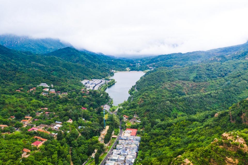 北京|北京雨天自驾路线，云雾缭绕宛如仙境，不输太行山和江南水乡