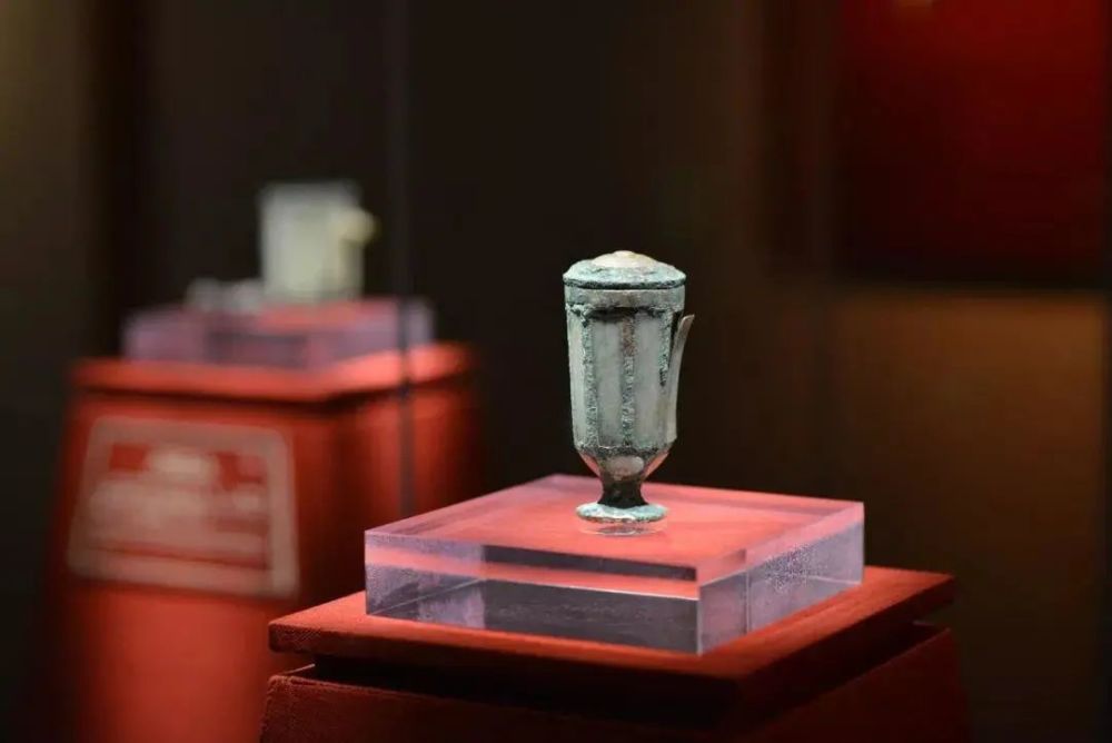 玉器|有件秦汉的玉器，自豪一辈子！