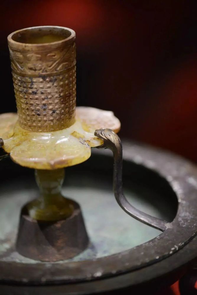 玉器|有件秦汉的玉器，自豪一辈子！