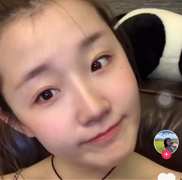 快乐星球演员现状对比莲蓉包当上教师她却成了博眼球网红