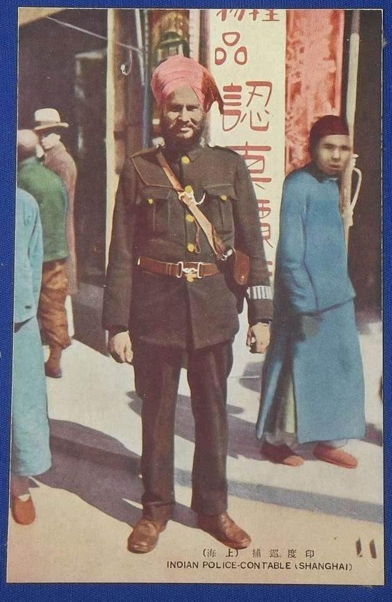 旧上海的外国租界里,来自英国殖民地的印度巡捕很多,他们身高体壮,留