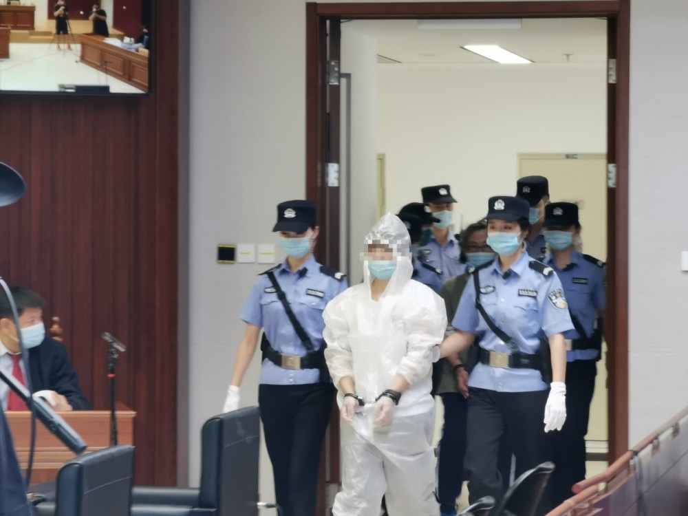 毒品|以贩养吸20年，一女子“打飞的”运毒被抓获