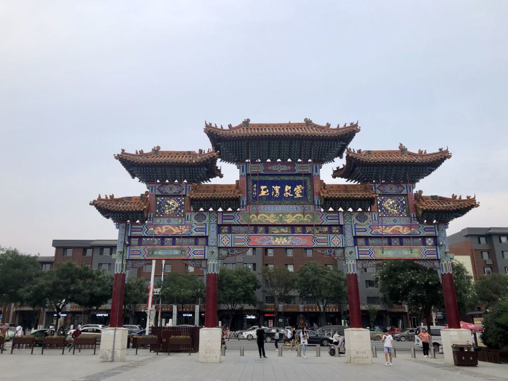 来呼和浩特大召广场吃喝玩乐一站到位让我感受到了草原的热情