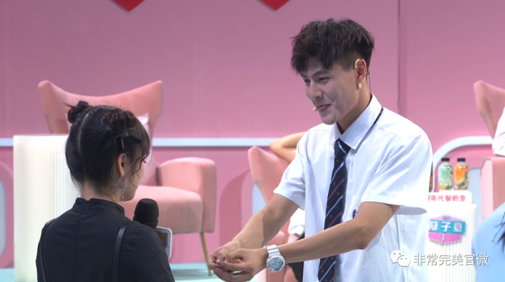 《非常完美》节目由贵州卫视,腾讯视频台网联动播出,由贝博儿羊奶粉