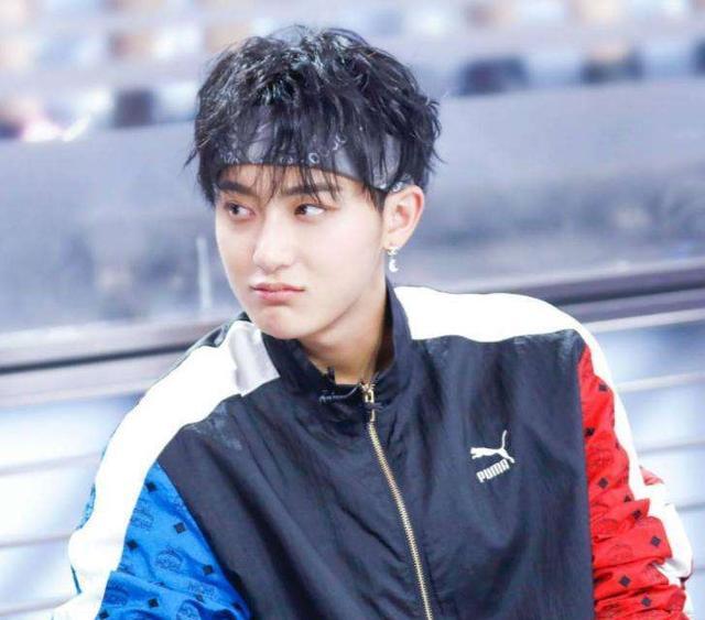 黄子韬|黄子韬爸爸因病去世年仅52岁，身价高达200亿，曾是青岛财富第7名