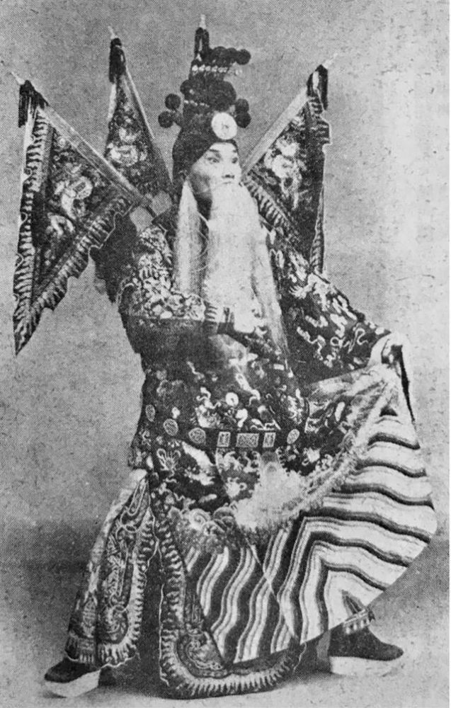 言慧珠|言慧珠：京剧世家梅兰芳爱徒，三段“惊艳”婚姻却凄凉自尽