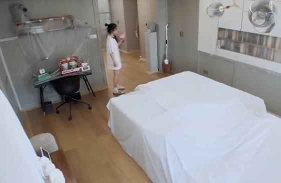 杨子姗|杨子姗严重洁癖被吐槽：躲在角落默默流泪，问题究竟出在哪里？
