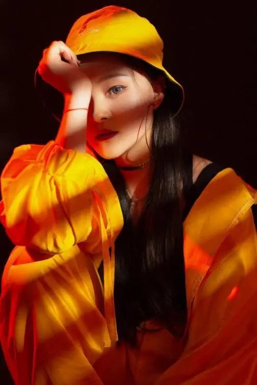 今晚星光大道季度赛冠军陈诗诗为你而来