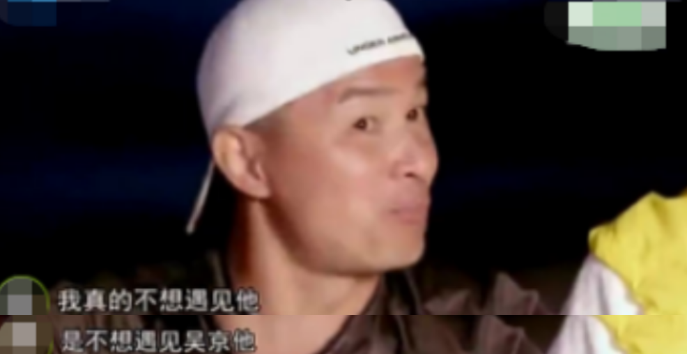 范文芳|49岁范文芳晒全家福，6岁儿子颜值超高，老公李铭顺头发花白