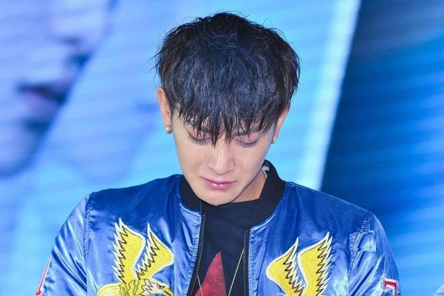 黄子韬|黄子韬父亲去世，空留200亿身家4家公司，未抱上孙子成遗憾