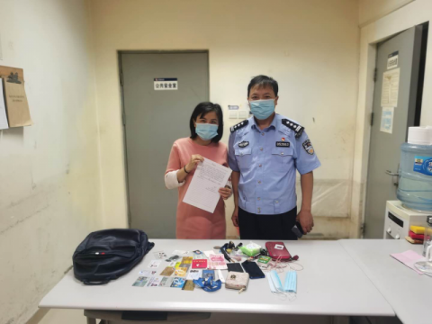 民警|遗失核酸报告女大学生无法返校 民警四处联系找到她