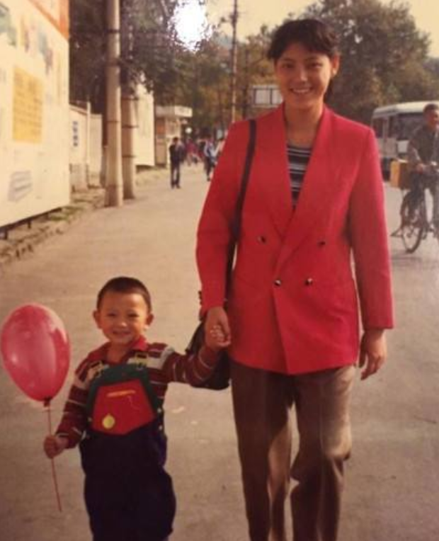 黄子韬|黄子韬父亲逝世，200亿资产真假难辨，曾为儿子呕心沥血