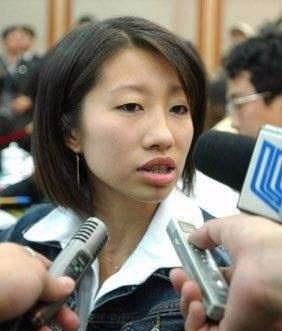 体操元老陆莉因肝病退役后赴美国创业今混血儿子已16岁