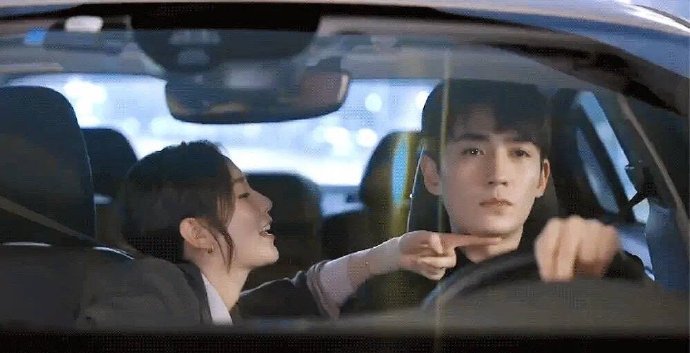 刘诗诗|《亲爱的自己》评分出炉，刘诗诗演技遭质疑，朱一龙何时能大火？