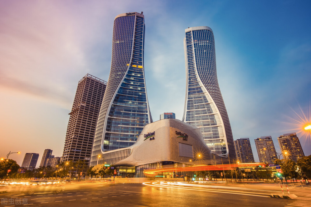 自驾|北京到海南的自驾，别走车多道窄的G4高速，隔壁公路车少景又美