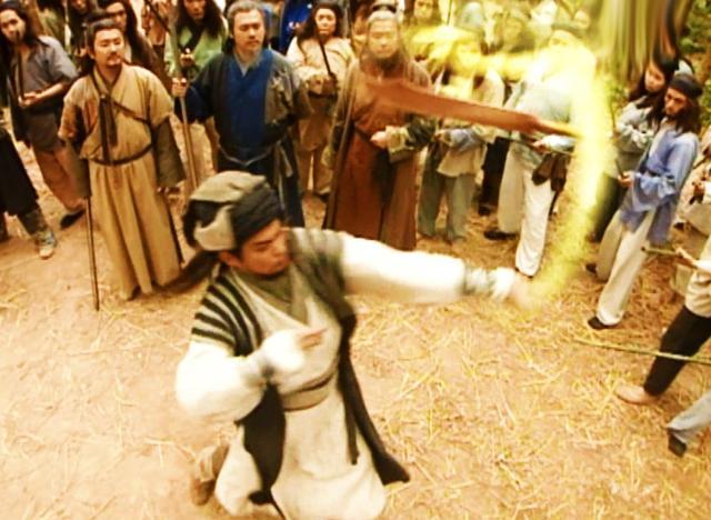 乔峰在练这门功夫的时候,遇到了瓶颈,他说降龙十八掌在发动的时候总是