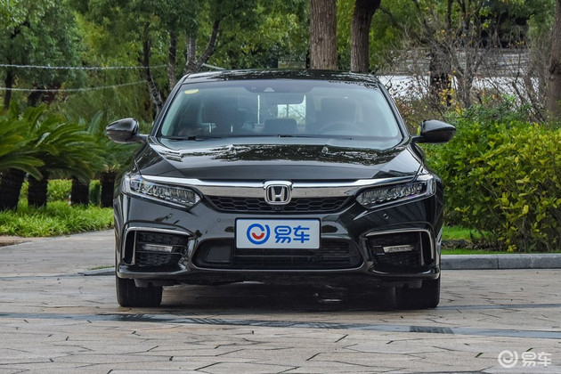 相比雅阁,inspire在前脸设计上也拥有更多想法,也是历代inspire中和