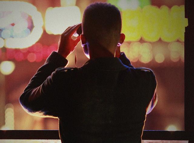 八佰|《八佰》野心不小，不光要冲击40亿票房，还要对垒徐峥黄渤新片