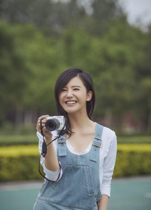 杨子姗是在出演《致我们即将逝去的青春》而火起来,被众人所知.