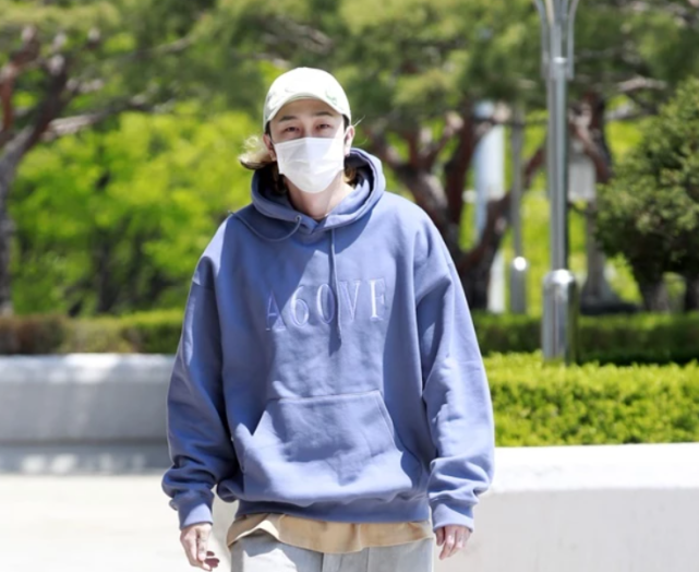 韩国说唱歌手sleepy被ts娱乐告上法庭他只是哭穷而已