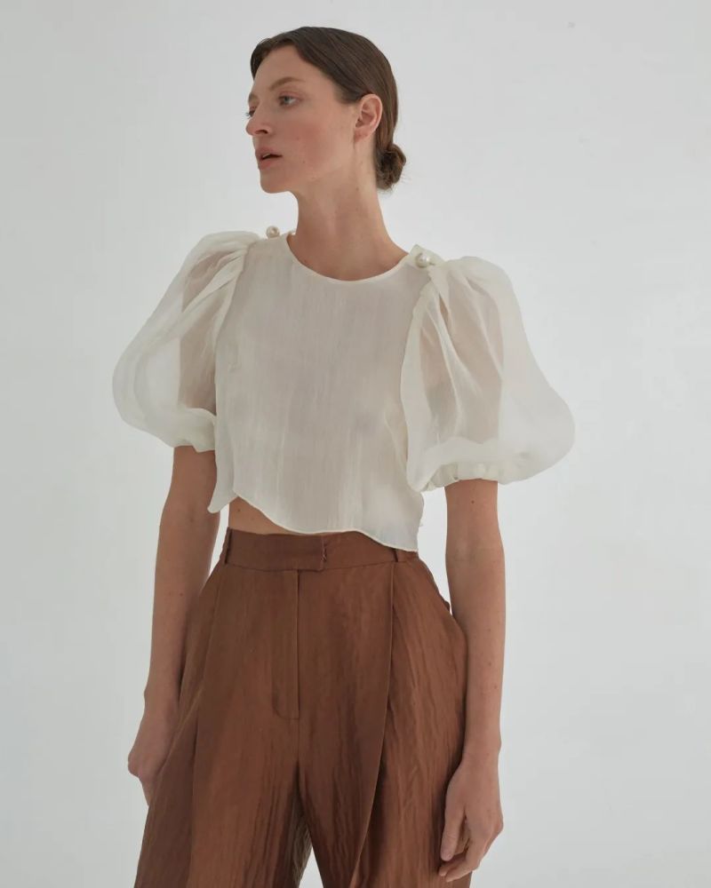 各大女装品牌追求的文雅腔调秀场一个比一个豪华如何选