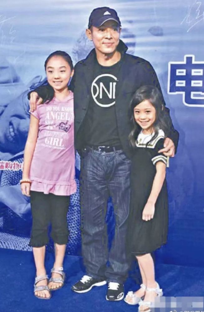 李连杰|李连杰将20亿财产交给利智控管，自称愧对前妻，网友：真是矫情