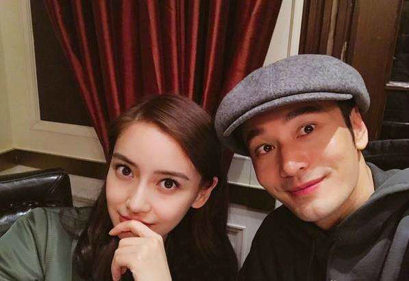 黄晓明|被造谣离婚胜诉后，baby与黄晓明隔空秀恩爱，穿情侣装力证感情稳定