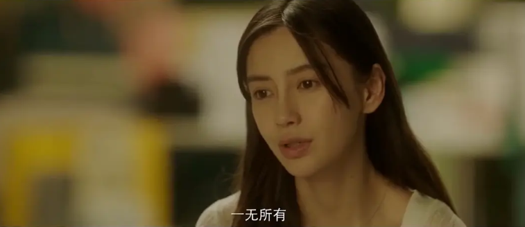 黄晓明|被造谣离婚胜诉后，baby与黄晓明隔空秀恩爱，穿情侣装力证感情稳定