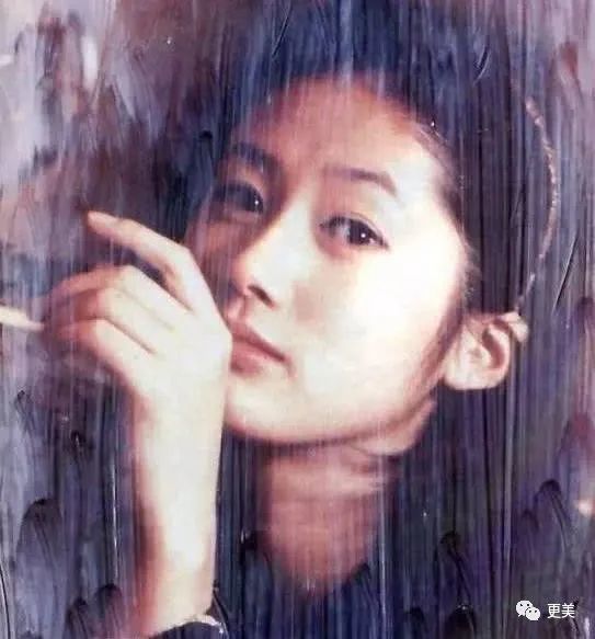 李英爱|韩国林青霞，被照着她“整”的李英爱抢了老公？