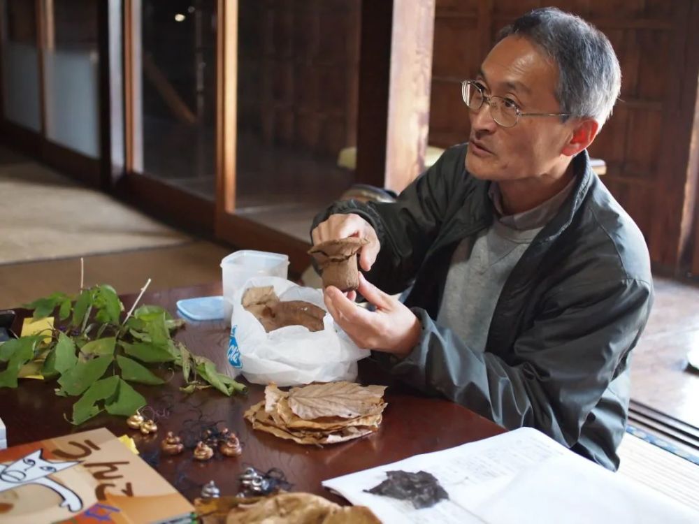 拉野屎|日本“拉野屎”大师坚持了45年，为的是回馈地球母亲