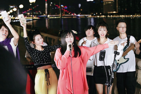 初瑞雪|高调依旧？辛巴初瑞雪恩爱秀不停，她想当歌星背后原因令人感动