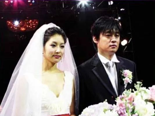 张申英和姜京俊两人有出演真人秀节目《同床异梦》,在节目上看起来