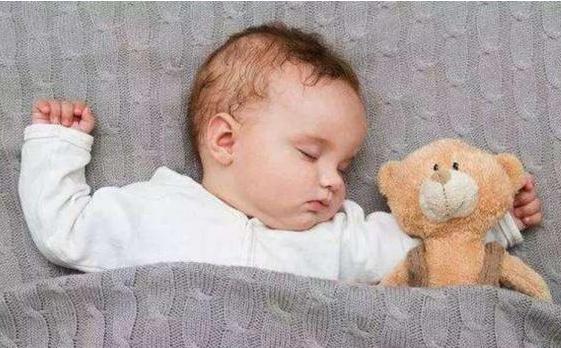 满族|现代中国人的扁头是如何形成的？是满族带进来的吗？那古代可有？